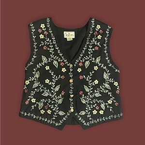 80s Vintage TANTRUMS Size Medium  Embroidery Floral Vest Super Cute Aesthetic